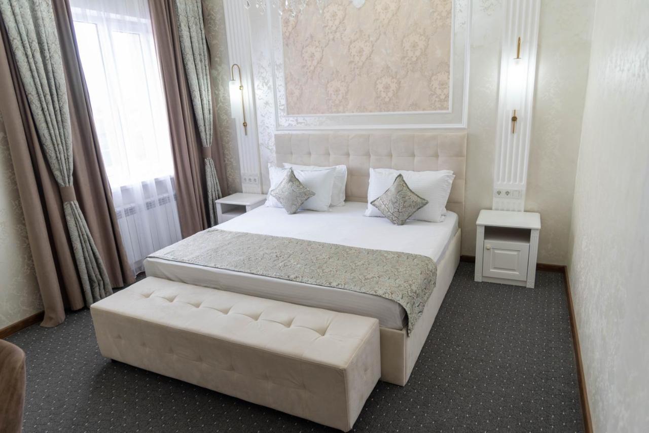 Dora Hotel Shymkent Exterior photo